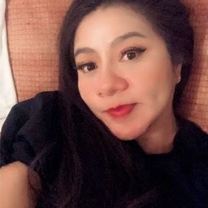 Meet your Posher, Alejandra